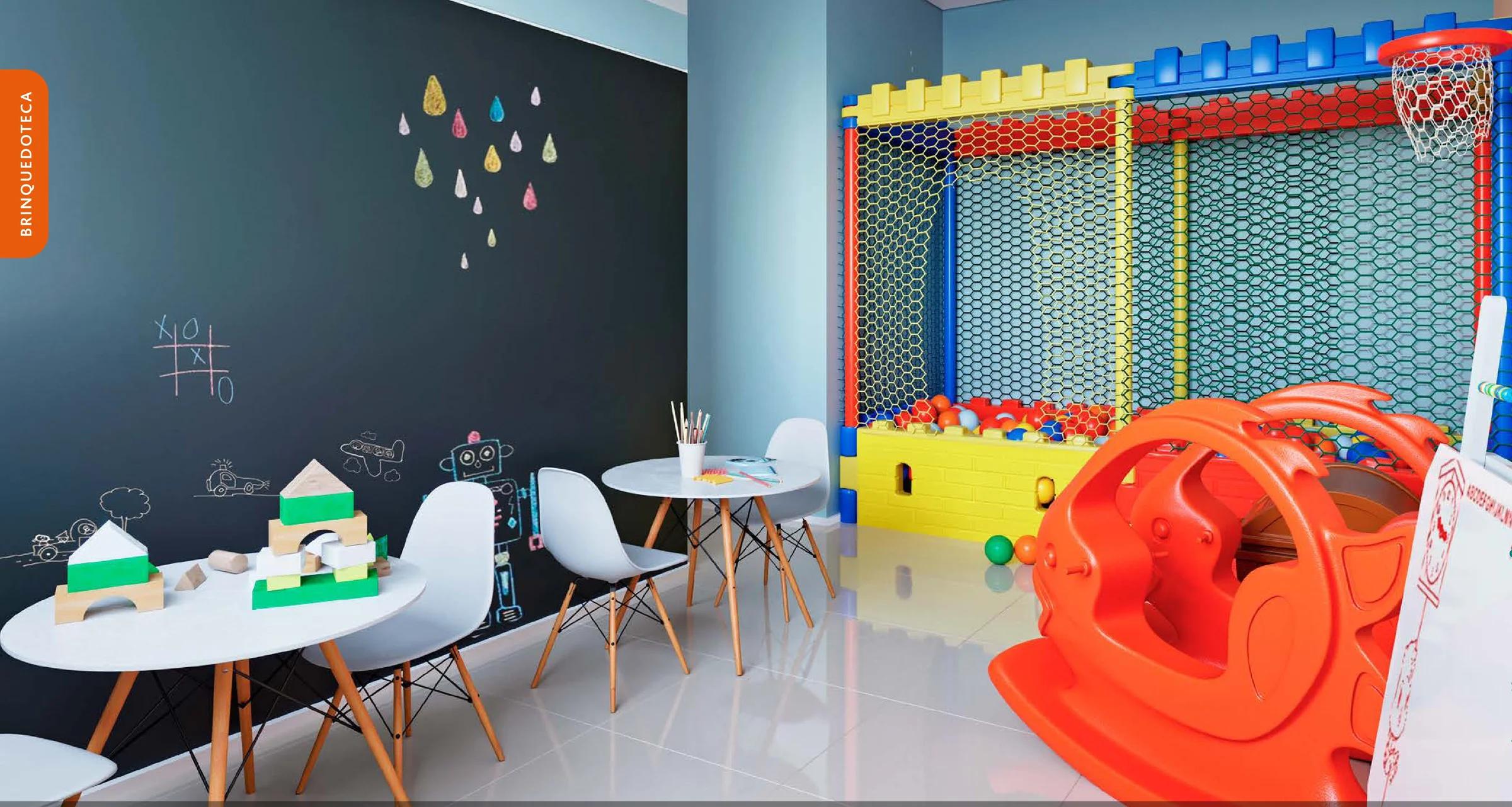 Perspectiva artística da brinquedoteca com piscina de bolinhas e lousa infantil