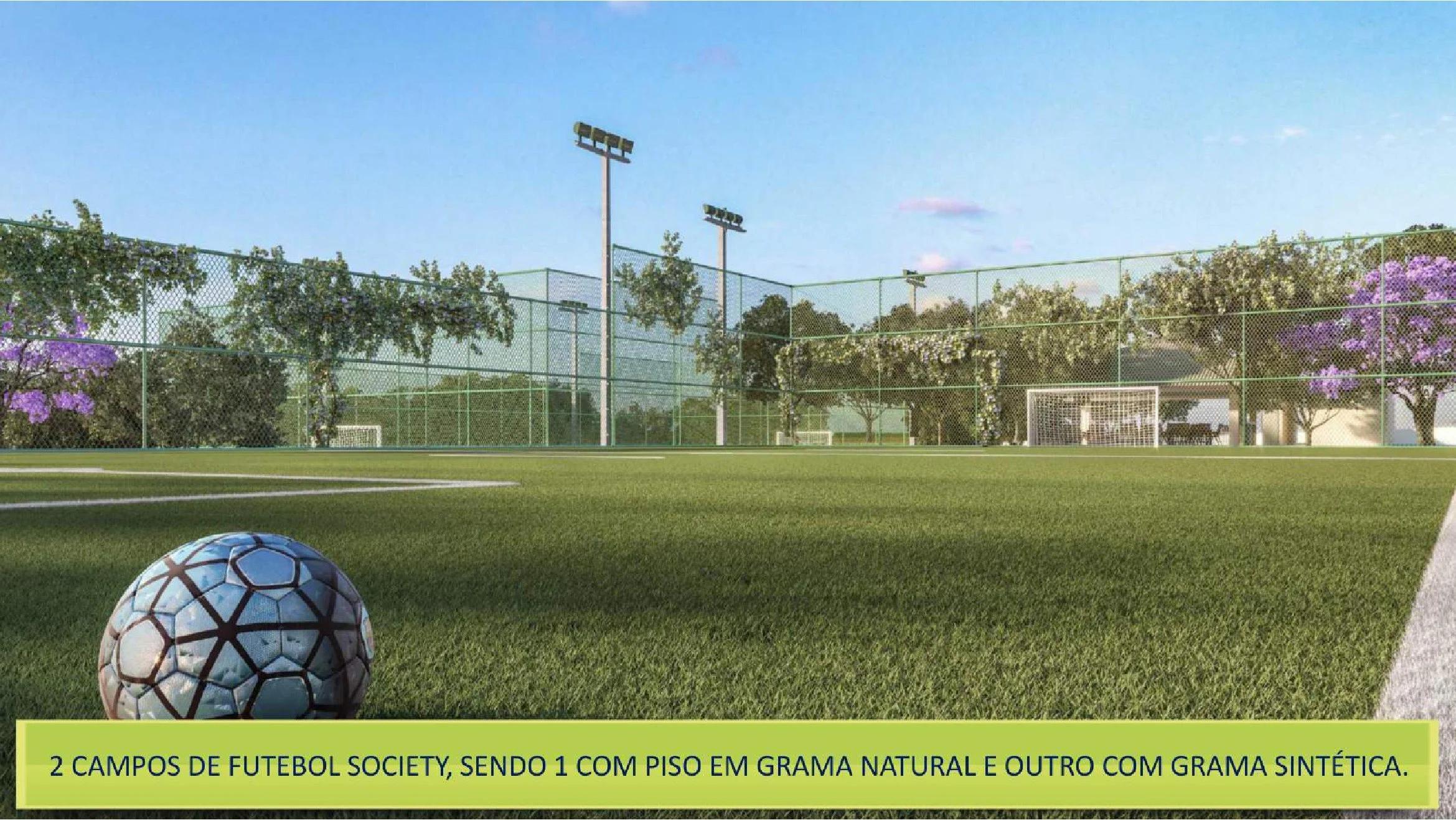 Campos de futebol society cercados por alambrado