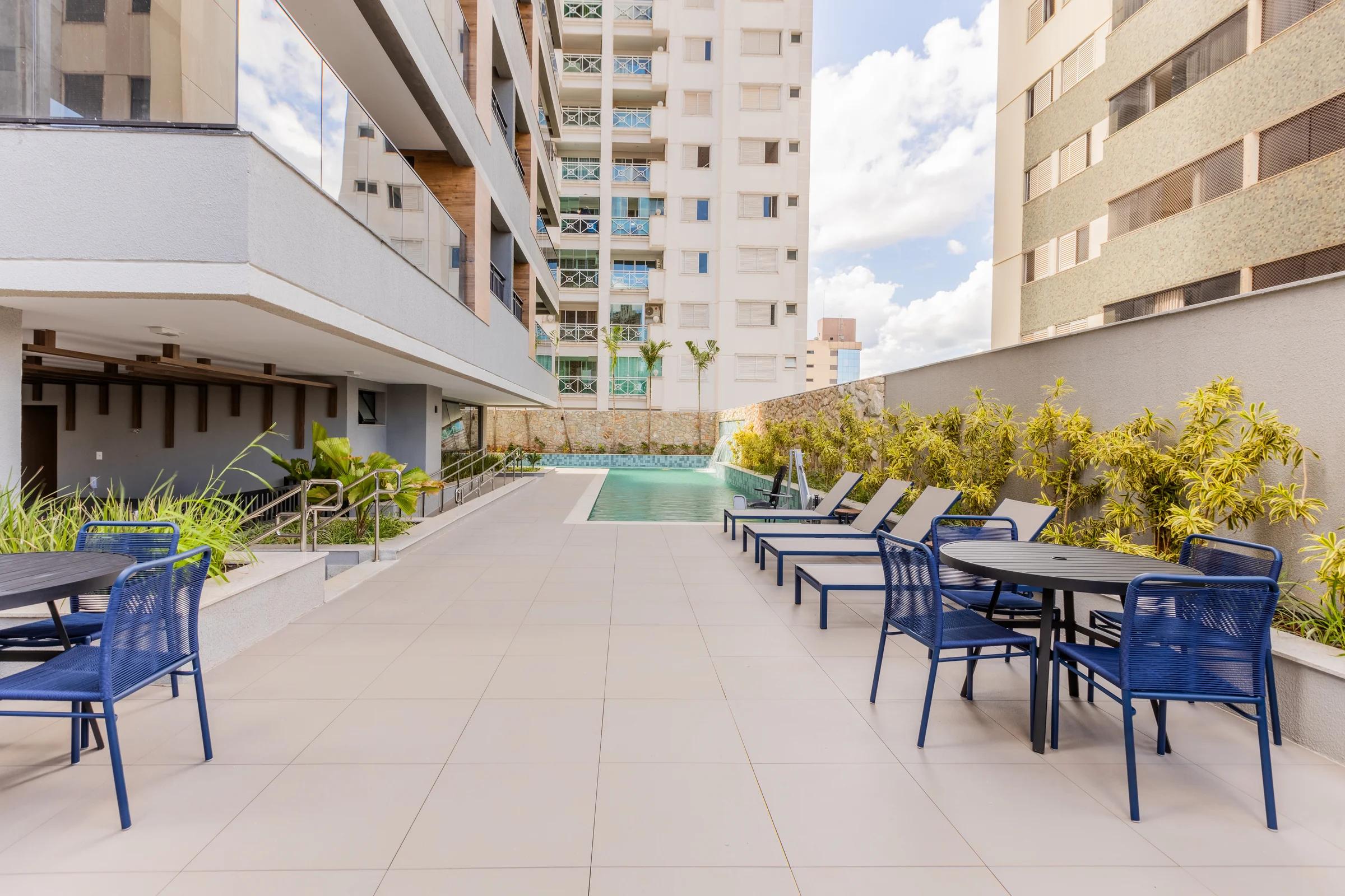 Reserva dos Ipês — Piscina e terraço de convivência