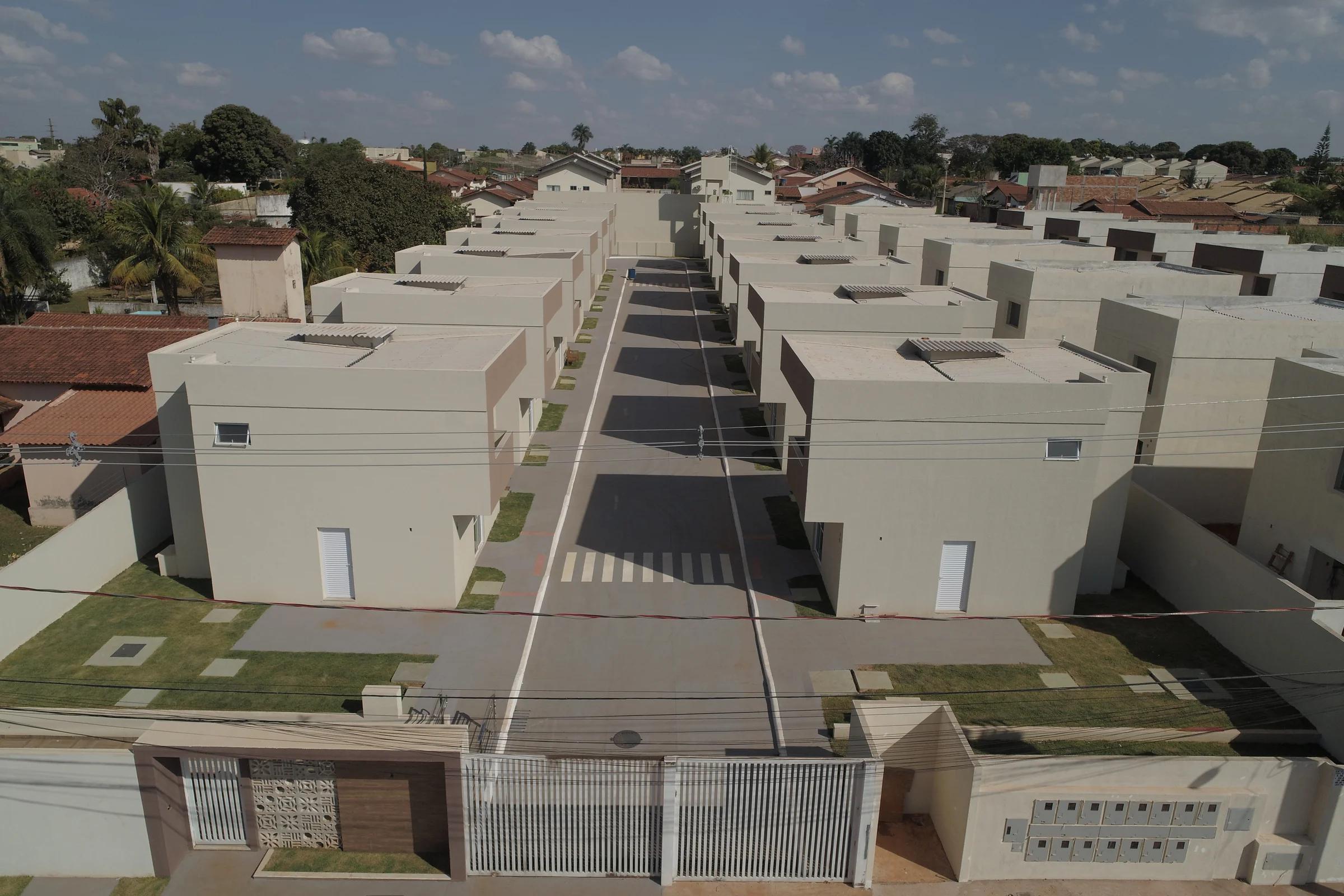 Vista aérea do condomínio de sobrados