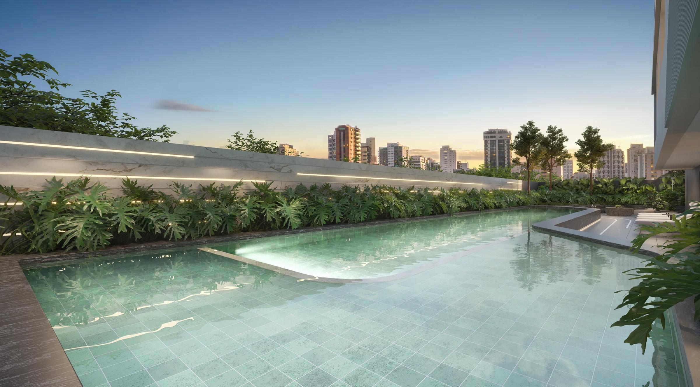 Piscina externa adulto com raia e vegetação ao redor