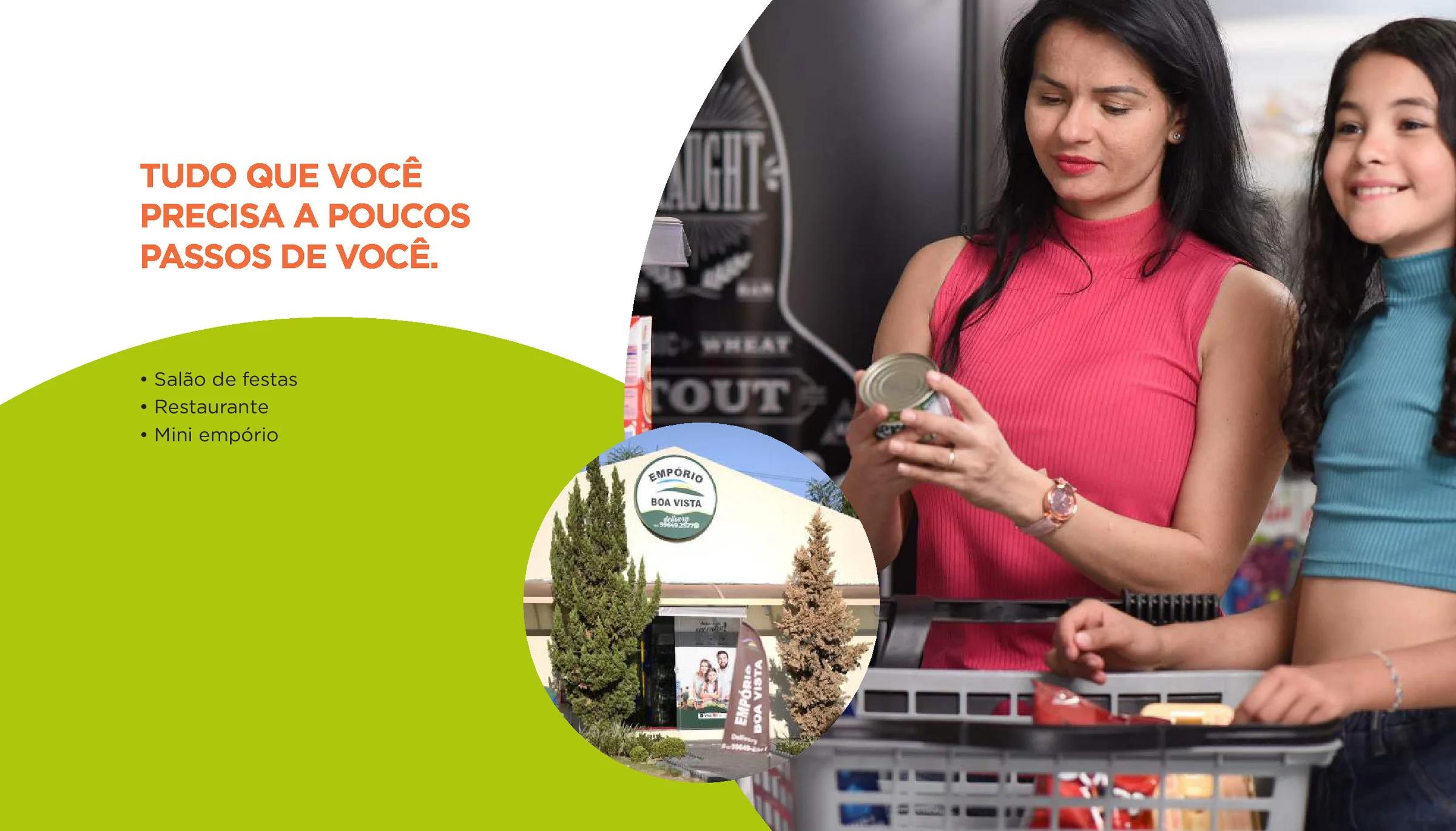 Família fazendo compras no mini empório