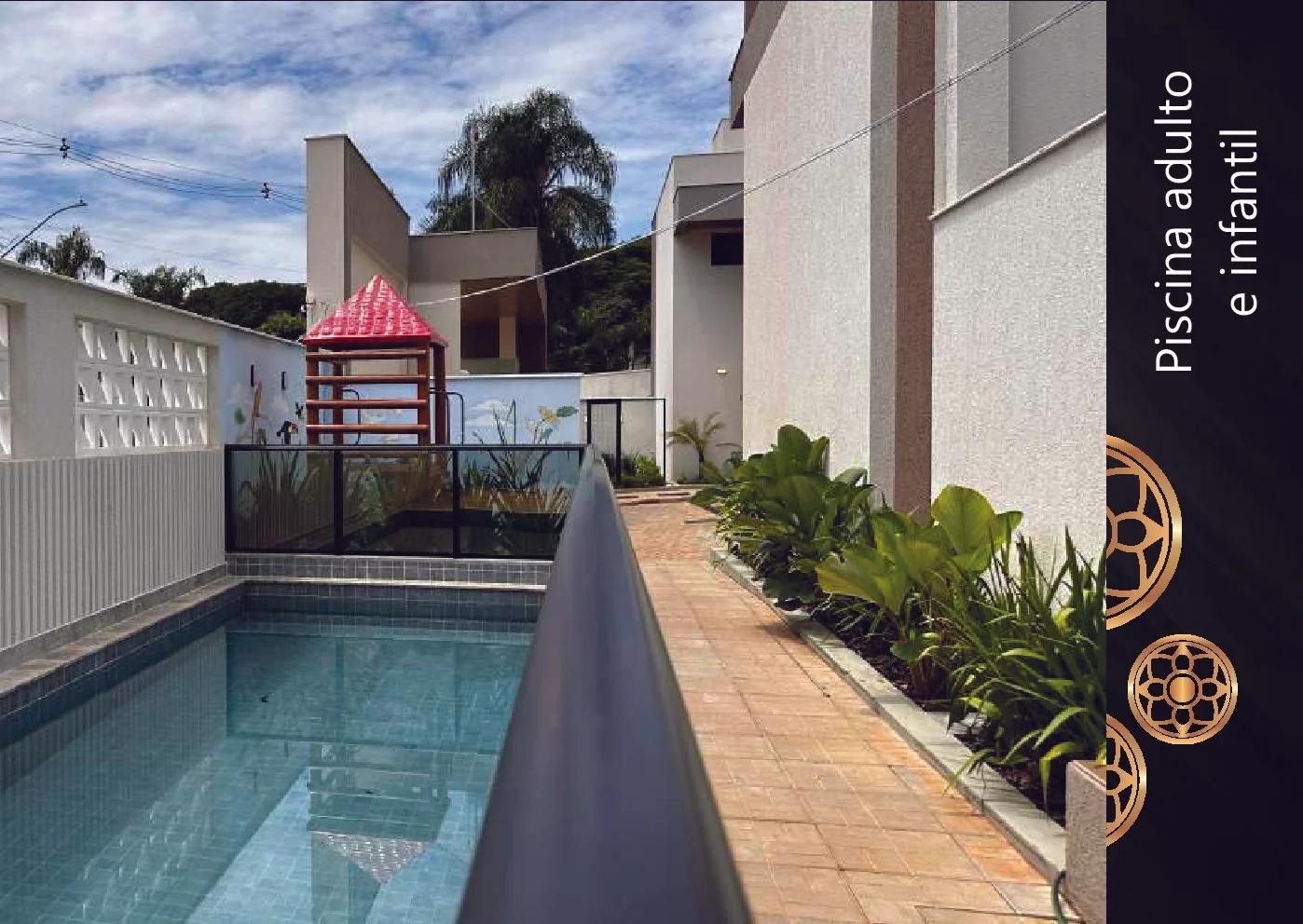 Piscinas adulto e infantil do condomínio