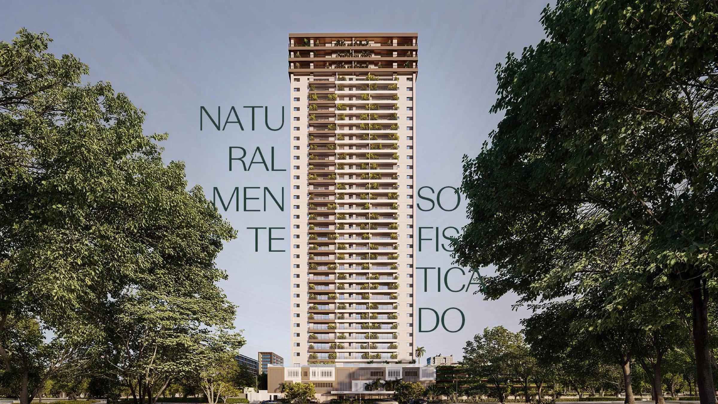 Fachada frontal completa da torre residencial com vegetação nas varandas e árvores no entorno