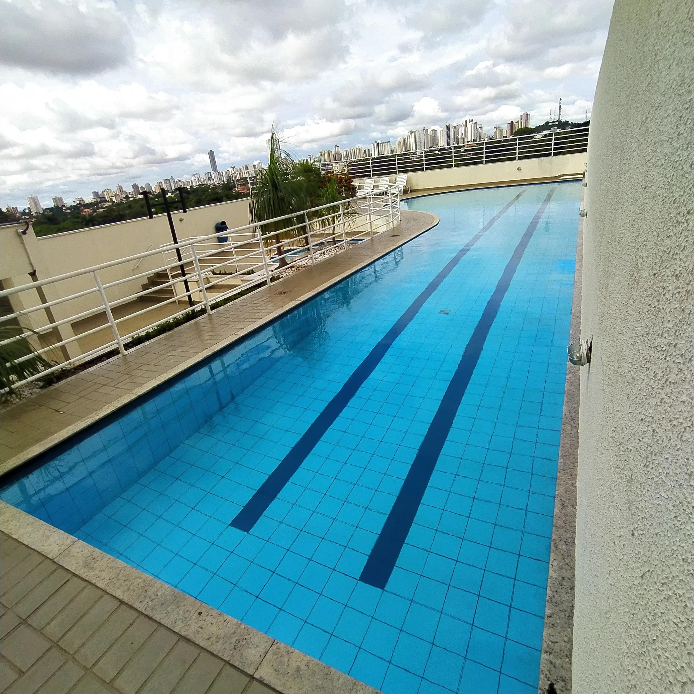 Foto da piscina adulto